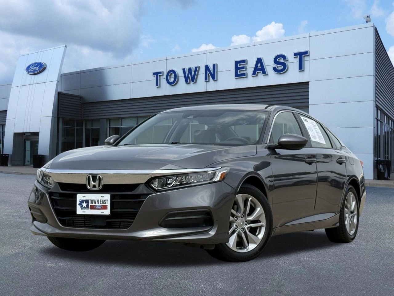 Used 2018 Honda Accord LX image 1