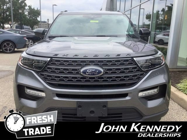 Certified 2023 Ford Explorer XLT w/ Equipment Group 202A AWD/4WD image 8
