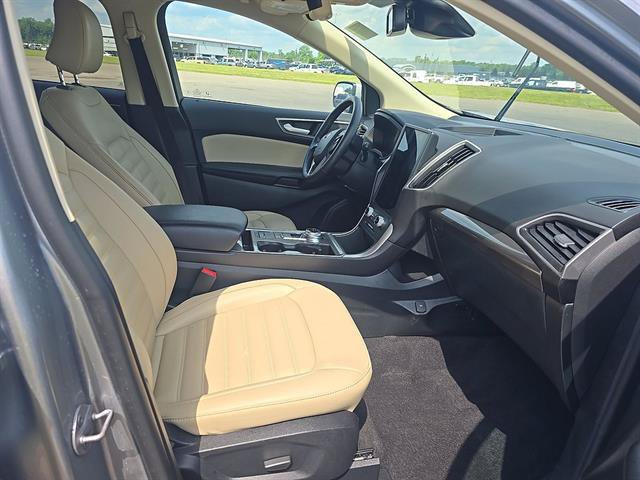 Certified 2024 Ford Edge SEL w/ Convenience Package AWD/4WD image 12