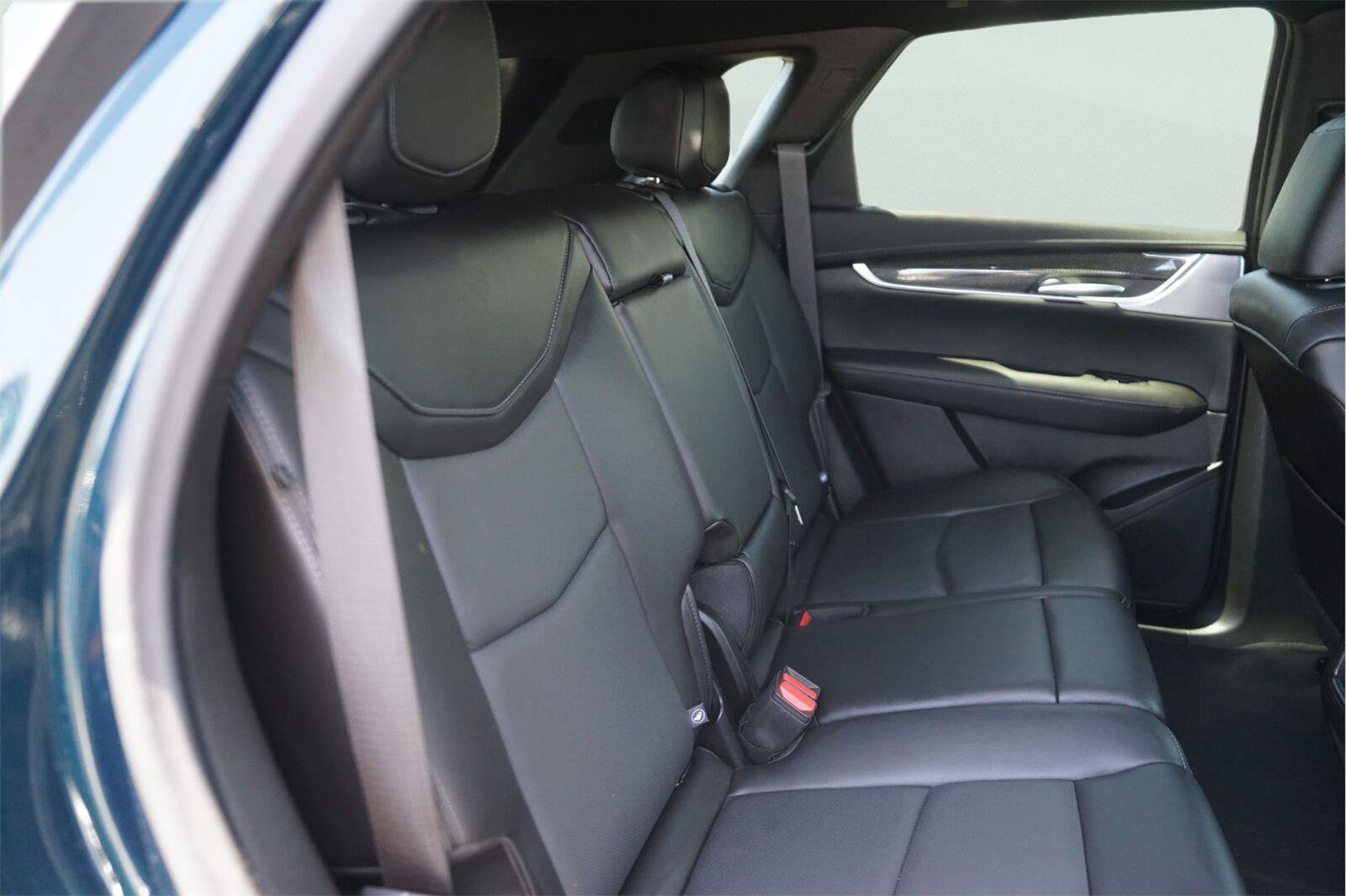 Used 2025 Cadillac XT5 Sportv w/ Technology Package AWD/4WD image 17