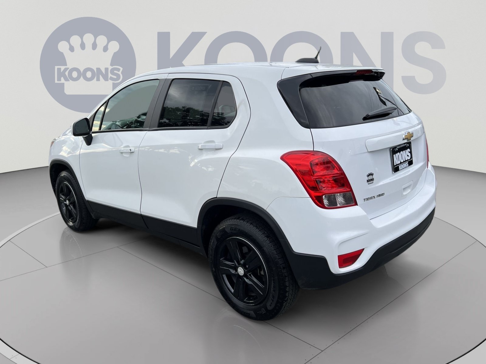 Used 2019 Chevrolet Trax LS w/ Tint and Cruise Package AWD/4WD image 8