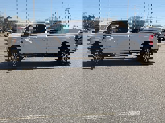 Certified 2019 Ford F350 Lariat w/ Lariat Ultimate Package image 3