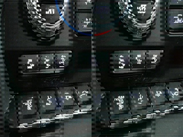 Used 2023 GMC Sierra 3500 Denali w/ Denali Ultimate Package image 22