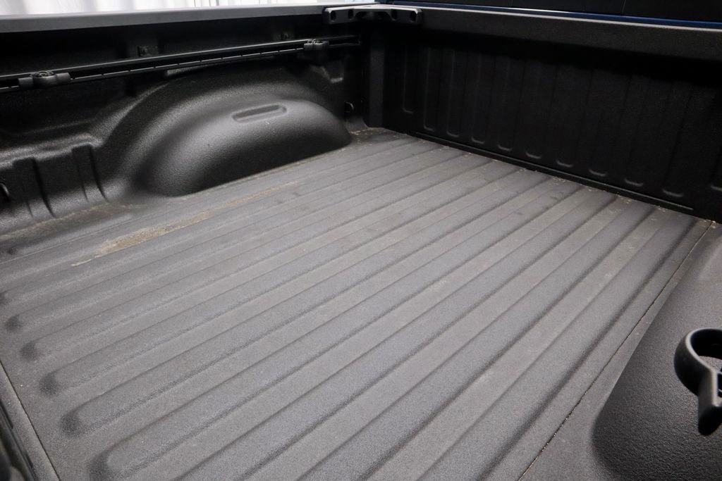 Used 2023 RAM 1500 Laramie AWD/4WD image 15