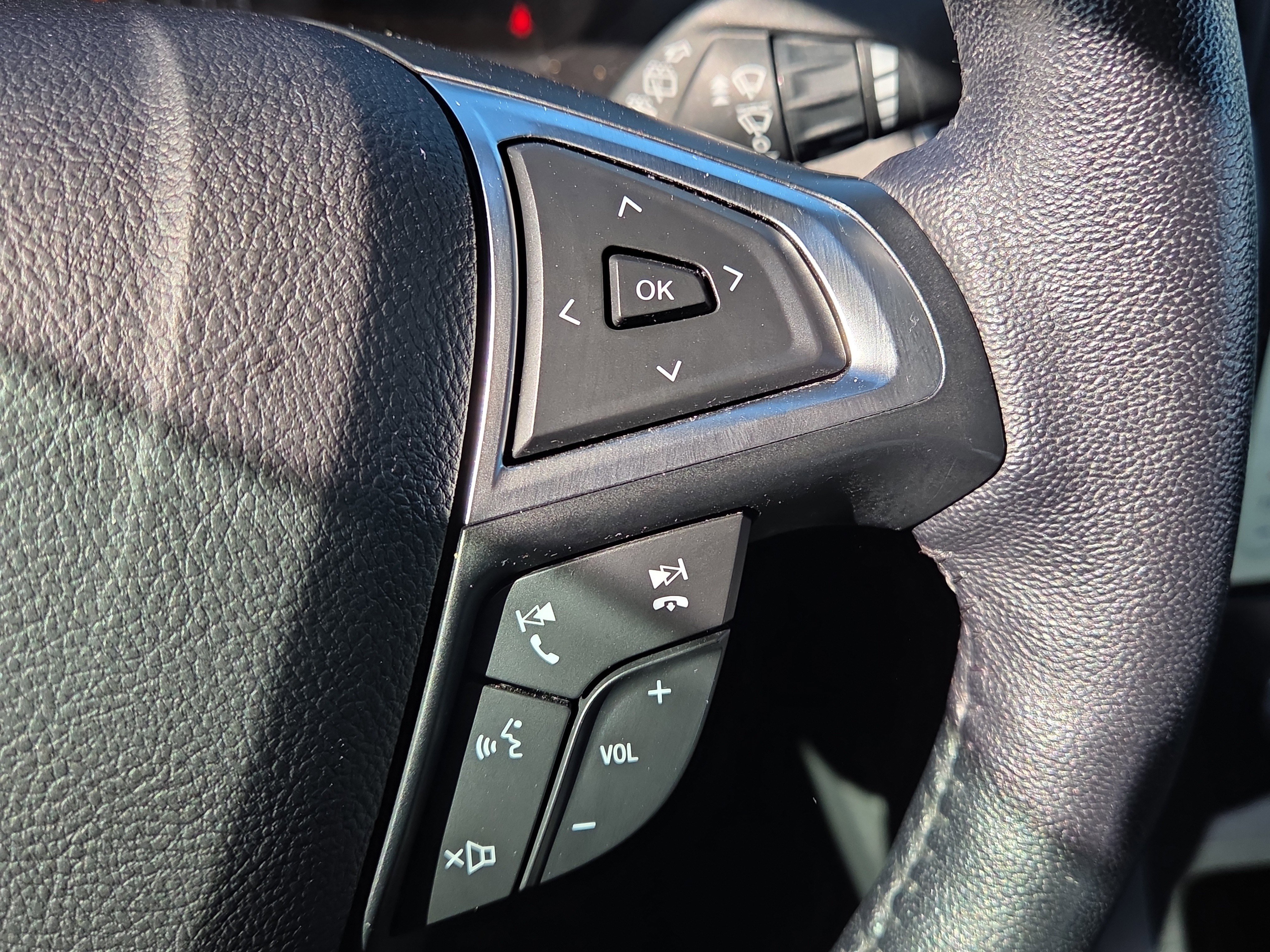 Certified 2023 Ford Edge SEL image 20