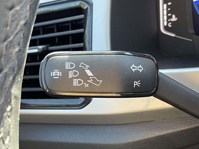 Used 2022 Volkswagen Atlas Cross Sport SEL R-Line AWD/4WD image 22