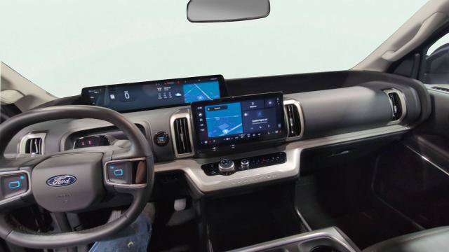 Certified 2025 Ford Expedition Active AWD/4WD image 21