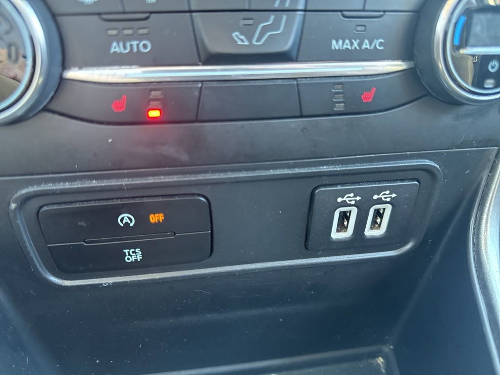 Certified 2019 Ford EcoSport SE image 4