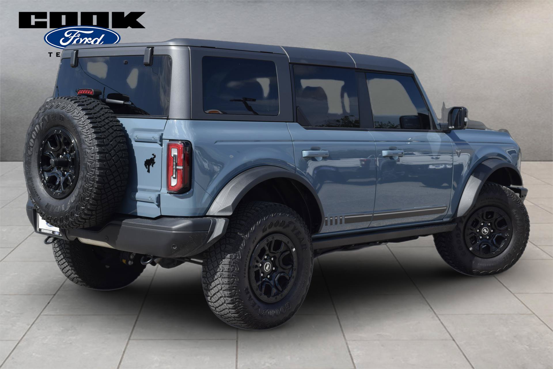 Certified 2021 Ford Bronco First Edition AWD/4WD image 4