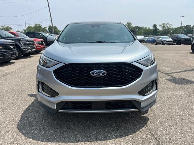 Certified 2024 Ford Edge ST-Line AWD/4WD image 2