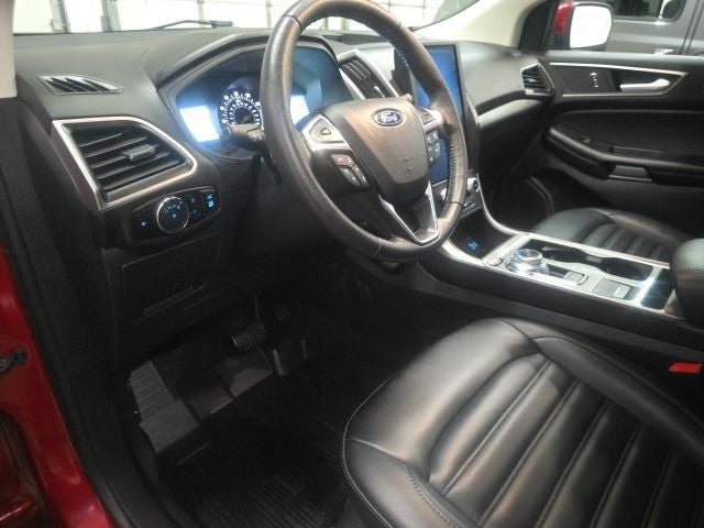 Certified 2024 Ford Edge SEL w/ Convenience Package AWD/4WD image 16