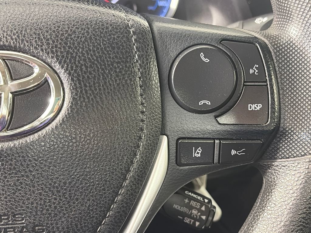 Used 2019 Toyota Corolla LE FWD image 18