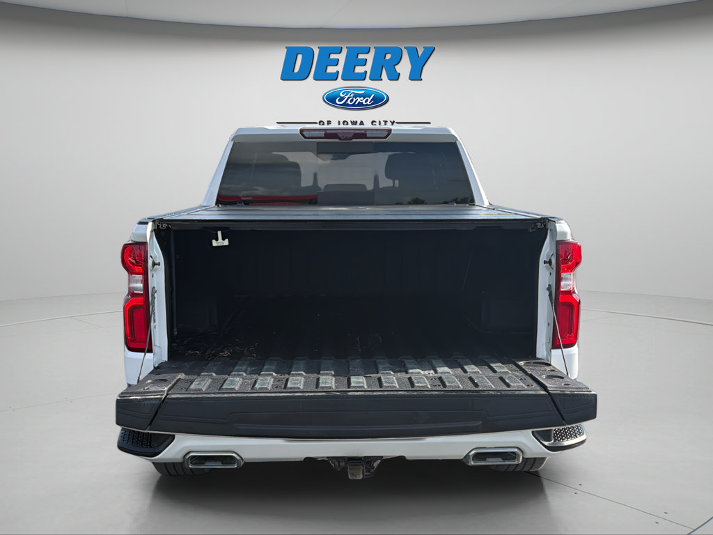 Used 2022 Chevrolet Silverado 1500 High Country w/ Technology Package AWD/4WD image 10