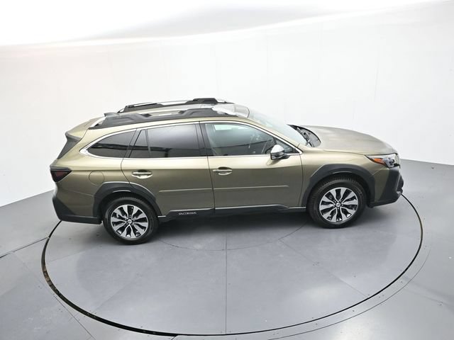 Used 2024 Subaru Outback Touring XT AWD/4WD image 26