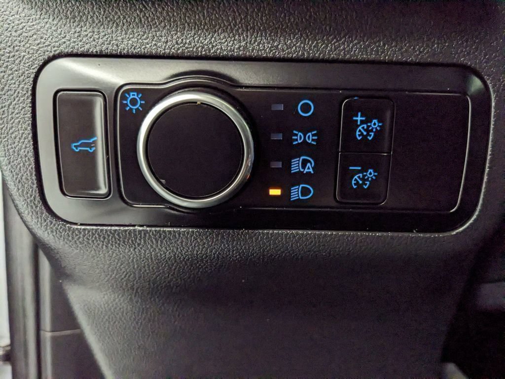 Certified 2024 Ford Escape ST-Line AWD/4WD image 13
