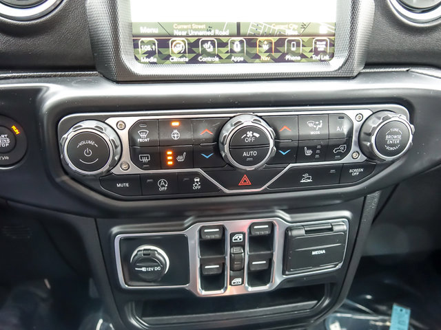 Used 2022 Jeep Gladiator Overland w/ Popular Equipment Package AWD/4WD image 19
