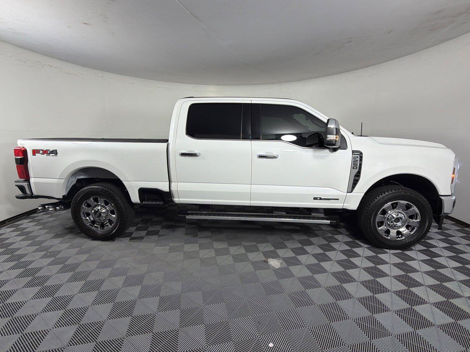 Certified 2024 Ford F250 Lariat w/ Chrome Package AWD/4WD image 9