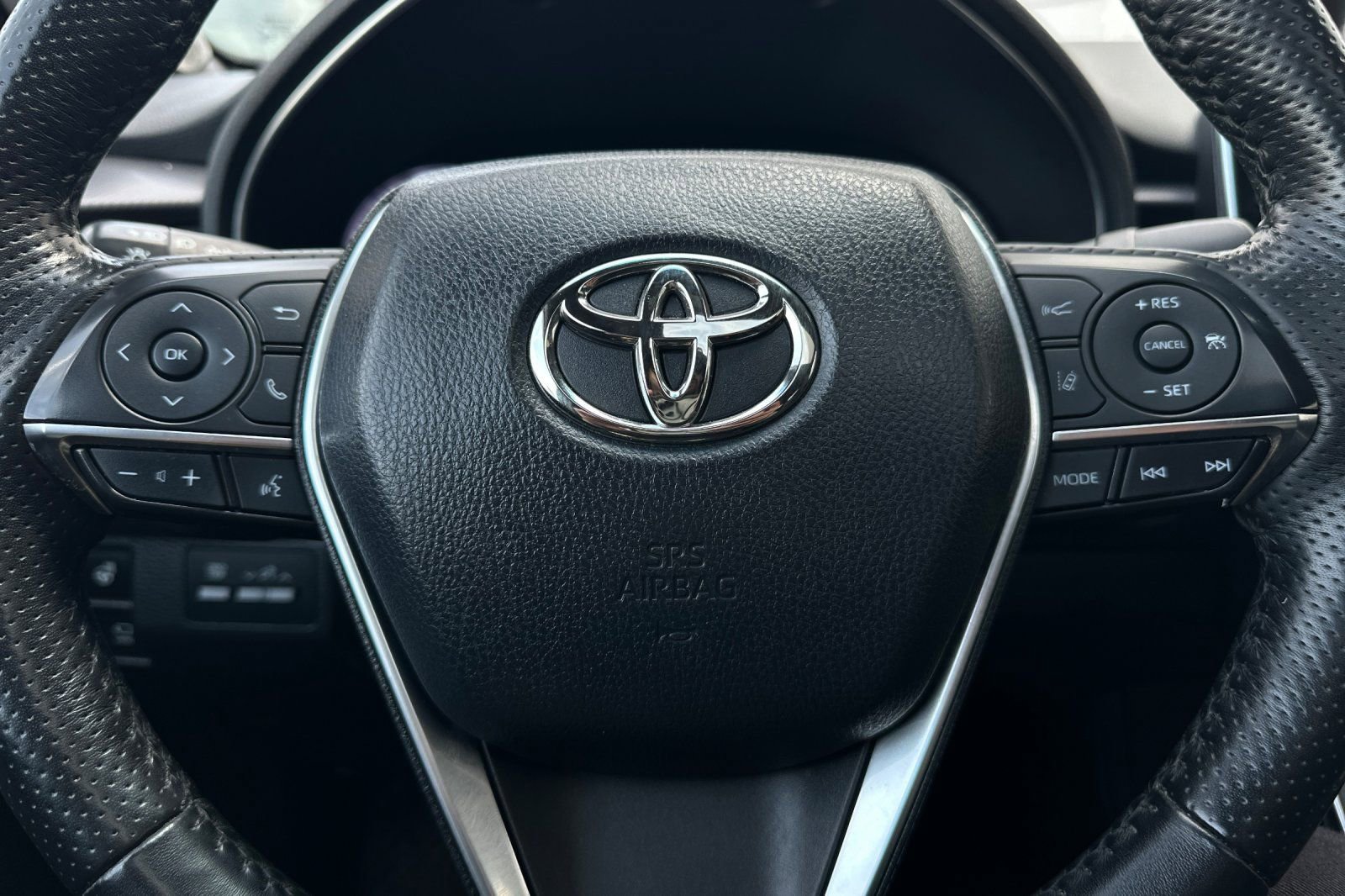 Used 2019 Toyota Avalon Touring w/ Advanced Safety Package image 22