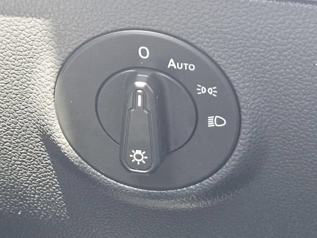 Used 2024 Volkswagen Taos SEL AWD/4WD image 31