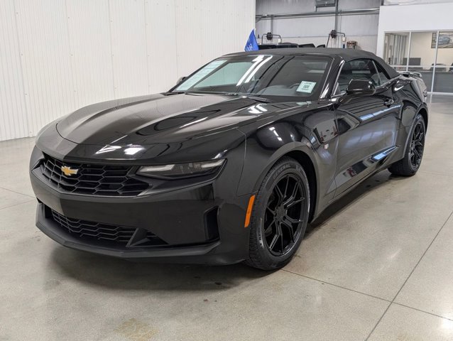 Used 2023 Chevrolet Camaro LT image 5