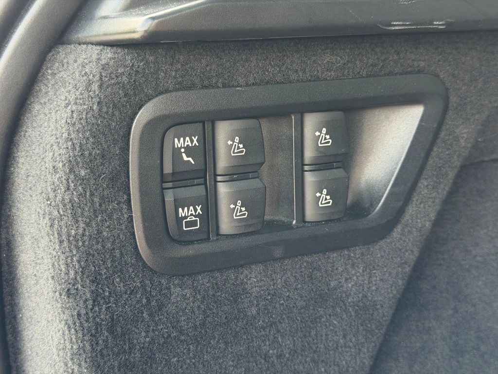 Used 2024 BMW X7 xDrive40i AWD/4WD image 11