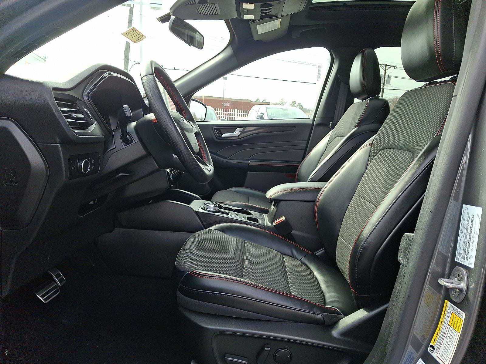 Certified 2023 Ford Escape ST-Line w/ Tech Pack #1 image 10