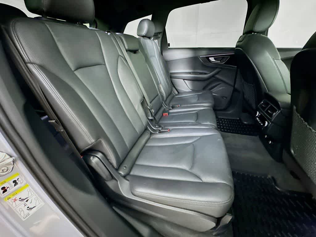 Used 2018 Audi Q7 3.0T Prestige AWD/4WD image 36