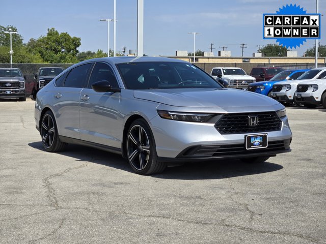 Used 2025 Honda Accord Sport image 3