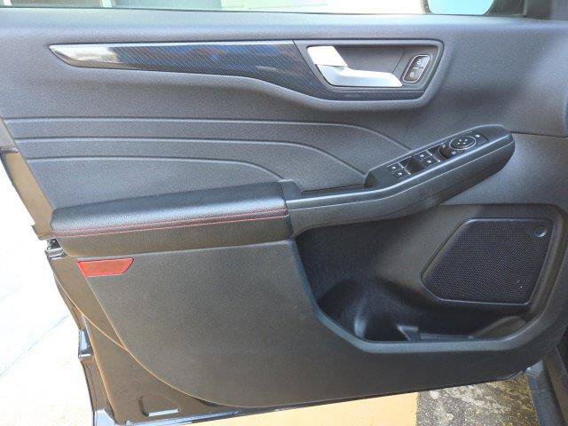 Certified 2024 Ford Escape ST-Line FWD image 34
