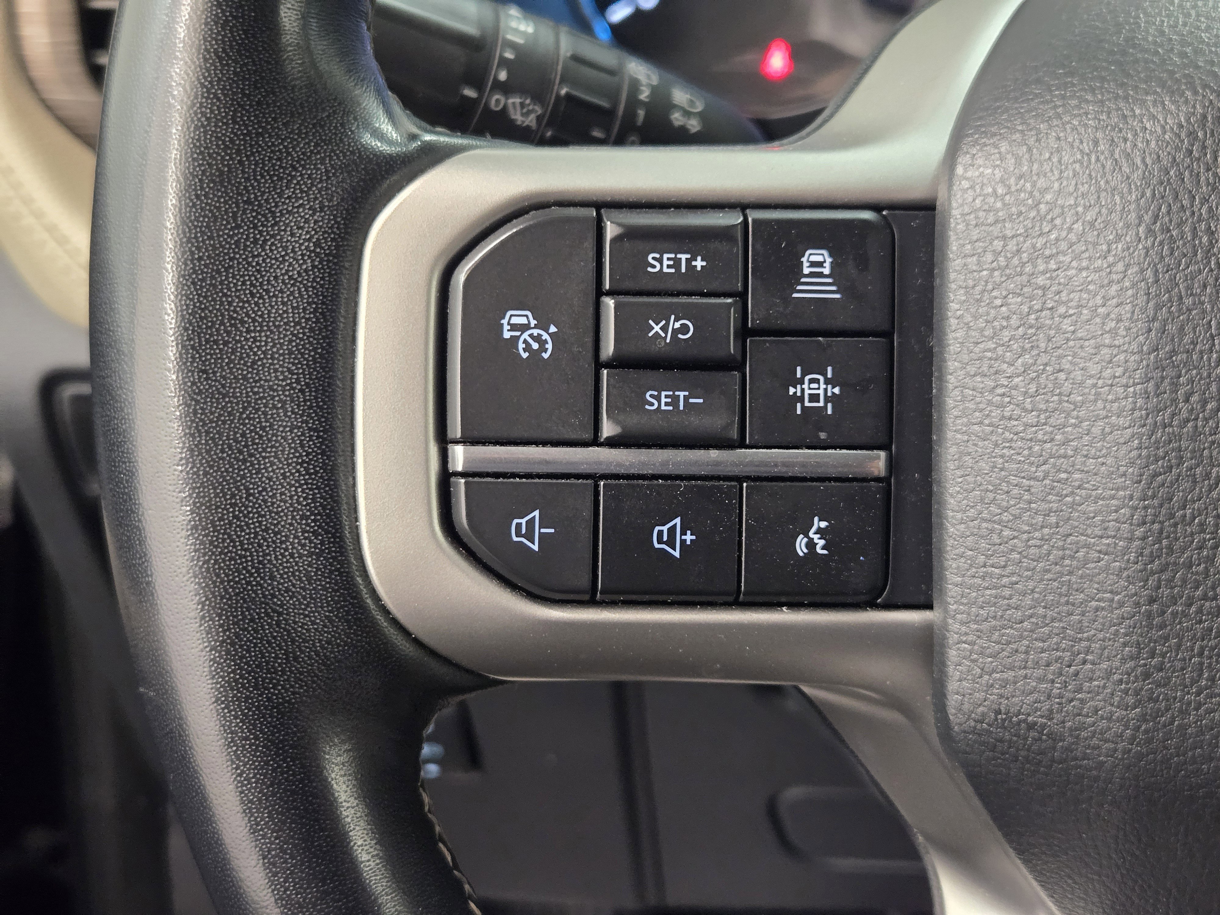 Certified 2024 Ford Expedition Limited RWD image 28