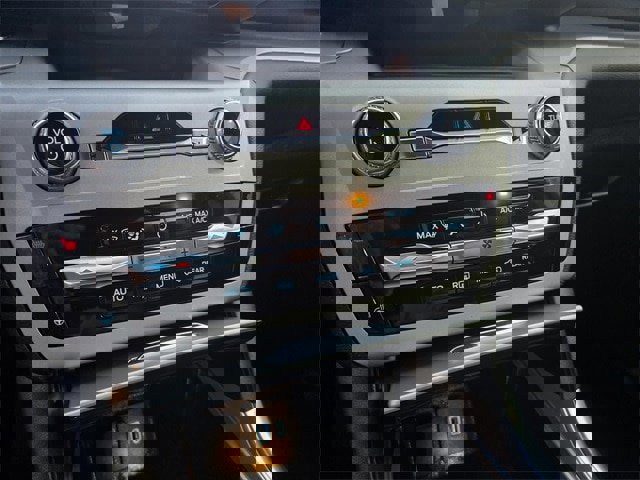 Certified 2023 Ford Explorer XLT w/ Equipment Group 202A image 14