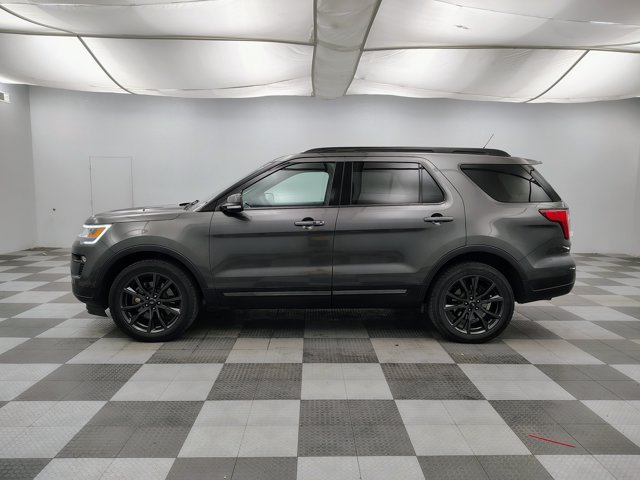 Certified 2018 Ford Explorer XLT w/ Equipment Group 202A AWD/4WD image 5