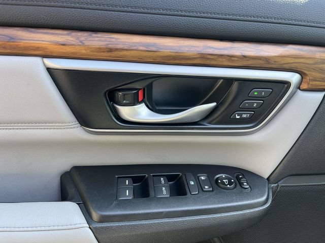 Used 2018 Honda CR-V Touring image 18