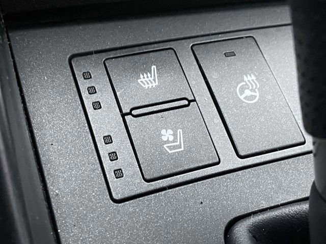 Used 2023 Lexus IS 350 F Sport w/ Navigation Package image 29