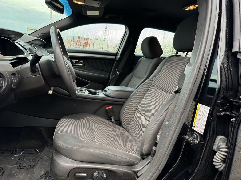 Certified 2018 Ford Taurus SEL AWD/4WD image 5