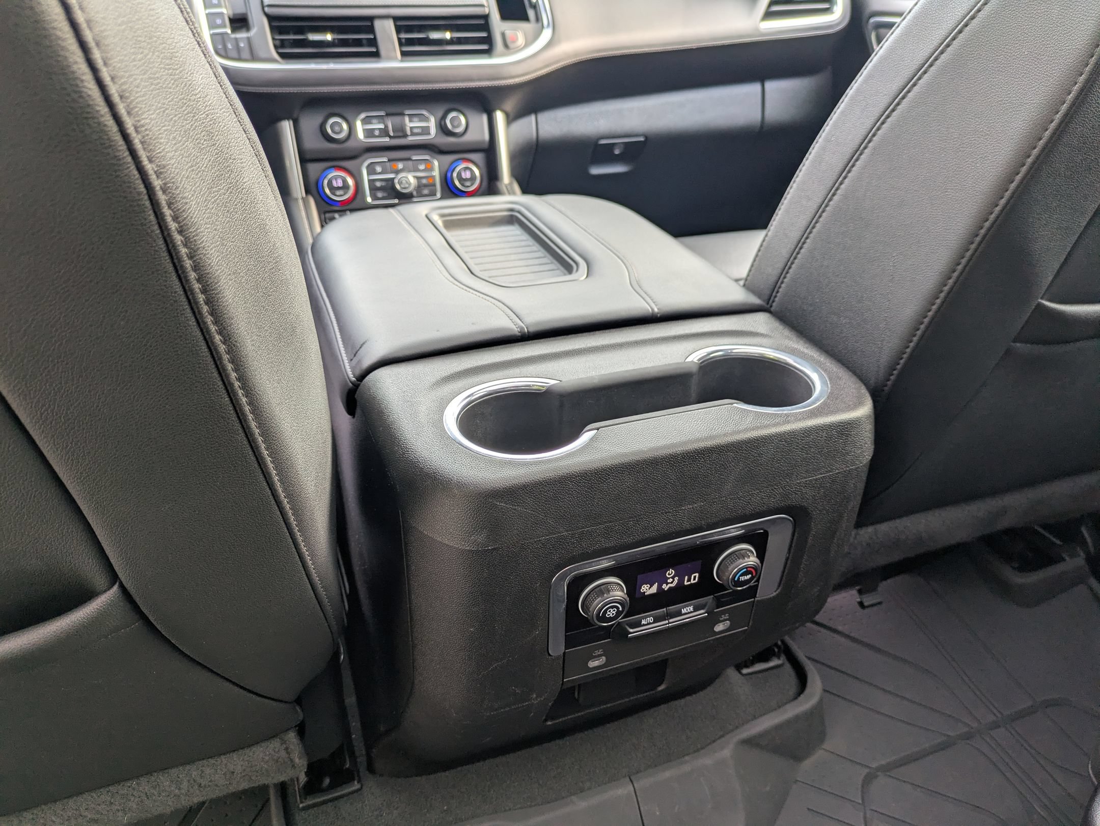 Used 2023 Chevrolet Tahoe Z71 AWD/4WD image 31
