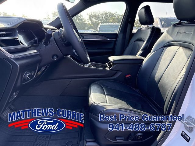 Used 2023 Jeep Grand Cherokee L Overland AWD/4WD image 9