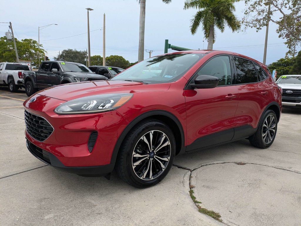 Certified 2021 Ford Escape SE w/ SE Sport Appearance Package FWD image 7
