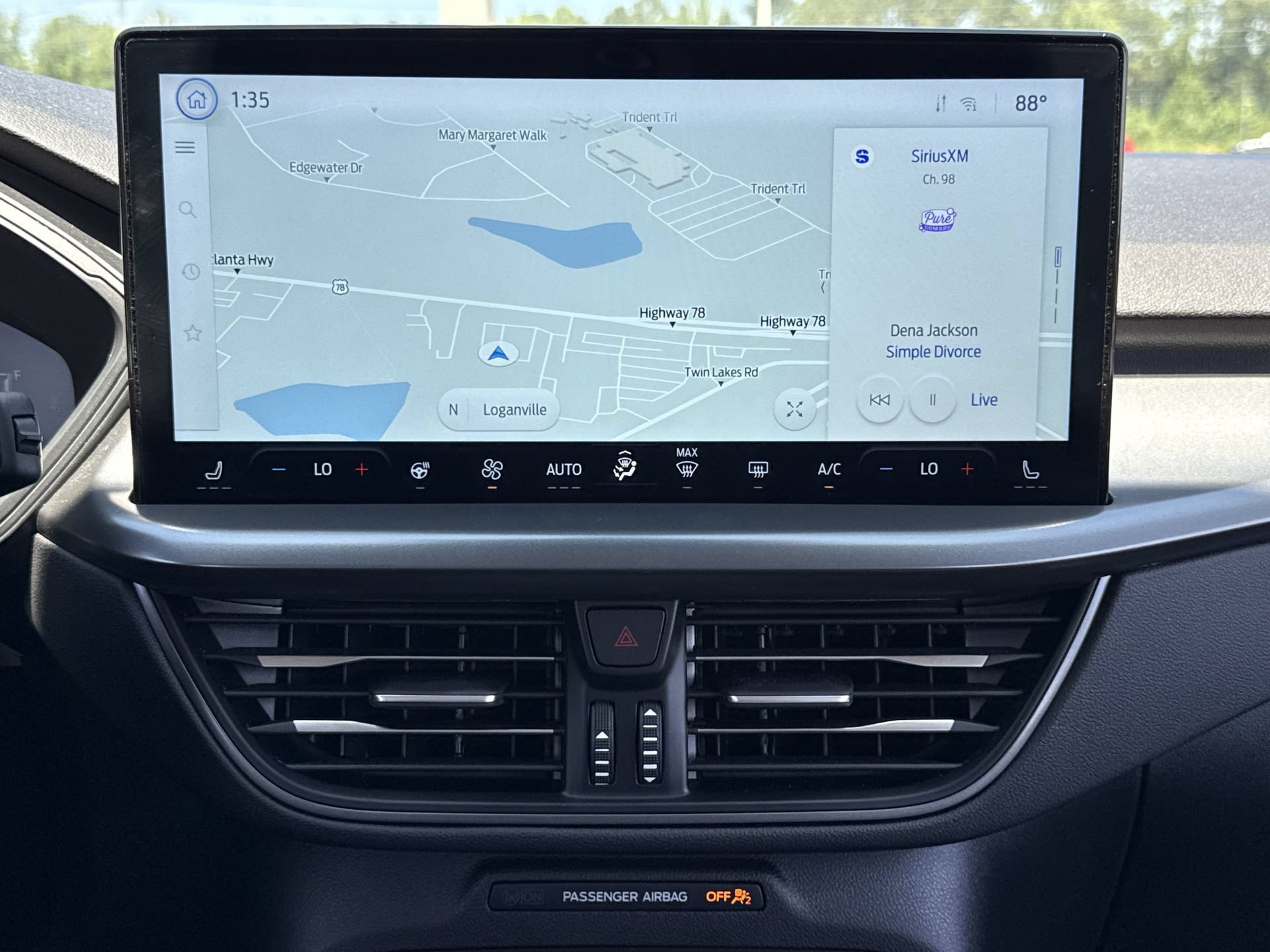 Certified 2025 Ford Escape SE FWD image 4