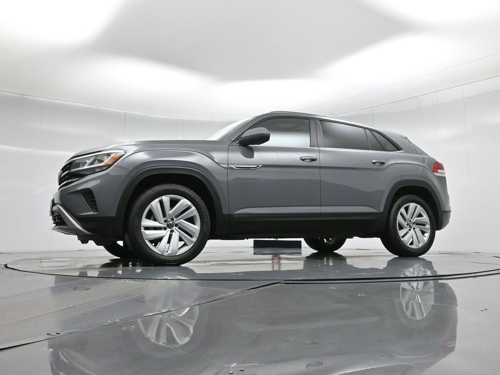 Used 2021 Volkswagen Atlas Cross Sport SE w/ Panoramic Sunroof Package image 25