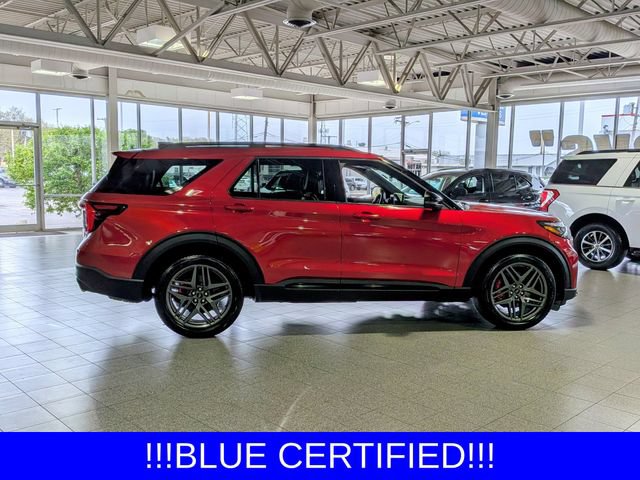 Certified 2025 Ford Explorer ST AWD/4WD image 9