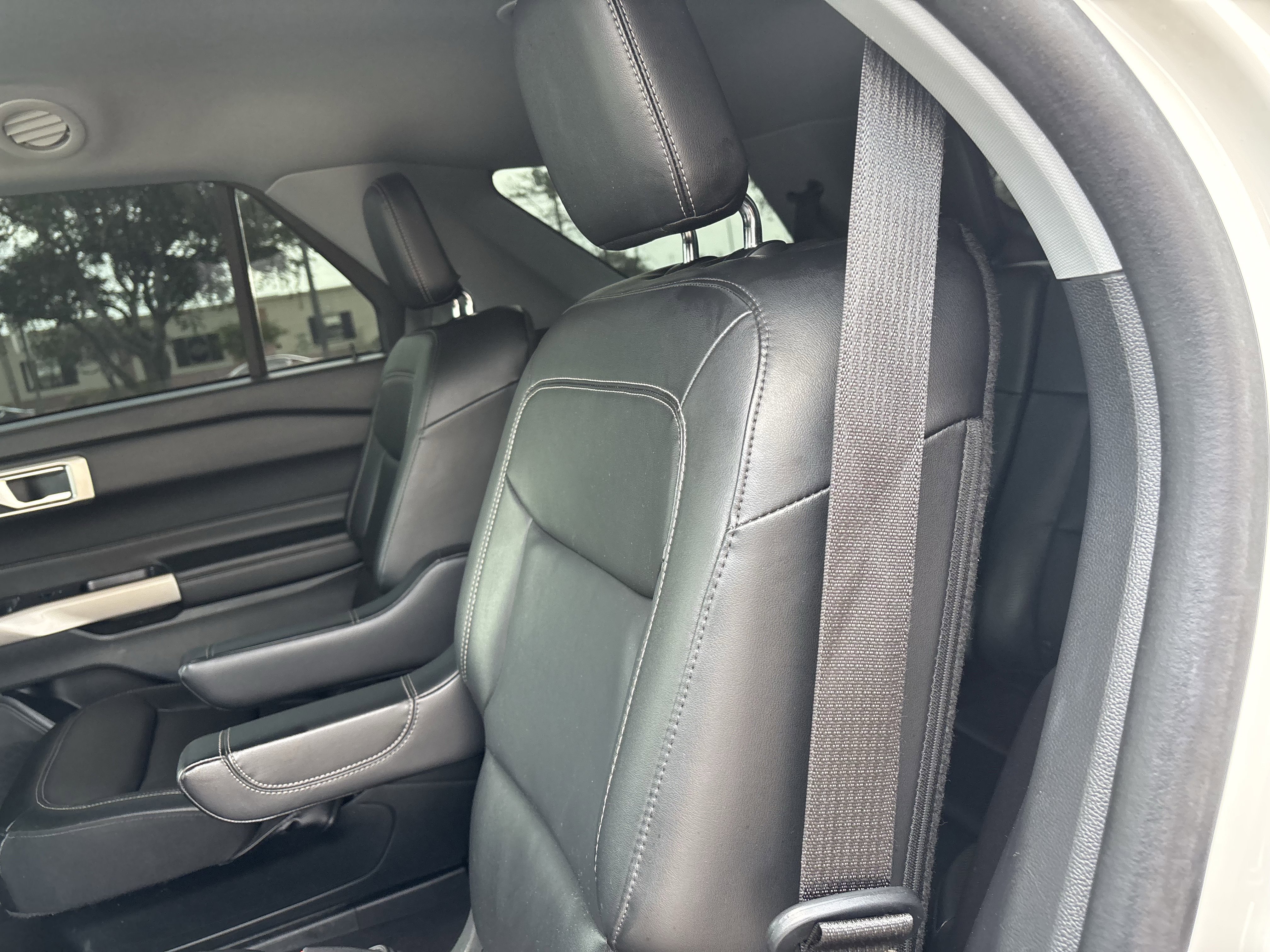 Certified 2023 Ford Explorer XLT w/ Equipment Group 202A RWD image 16