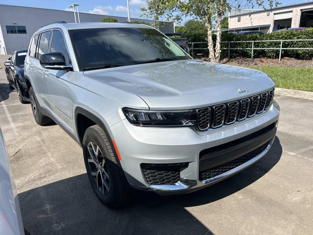 Used 2024 Jeep Grand Cherokee L Limited w/ Luxury Tech Group II AWD/4WD image 2