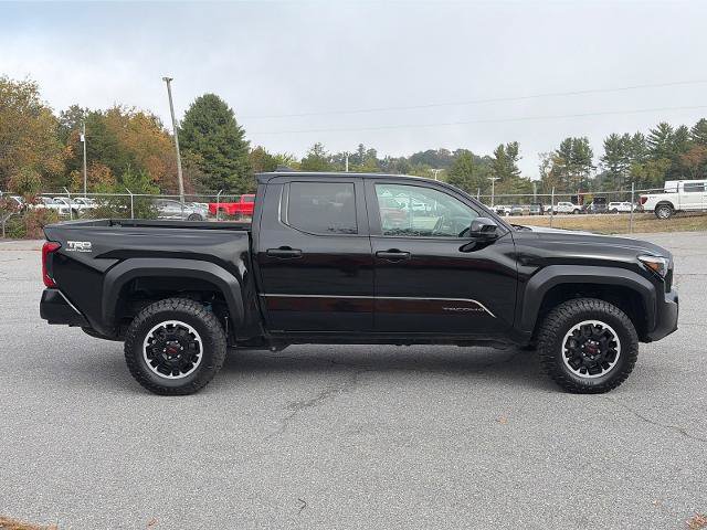 Used 2024 Toyota Tacoma TRD Off-Road AWD/4WD image 2