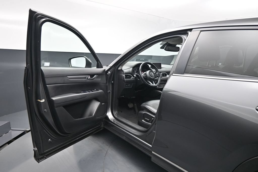 Used 2019 MAZDA CX-5 Touring FWD image 9