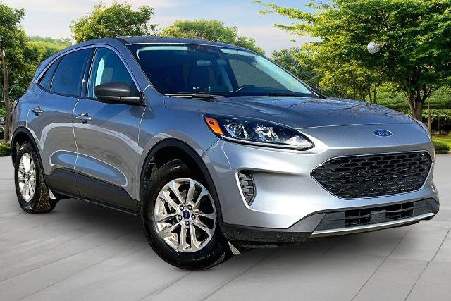 Certified 2022 Ford Escape SE w/ Cold Weather Package