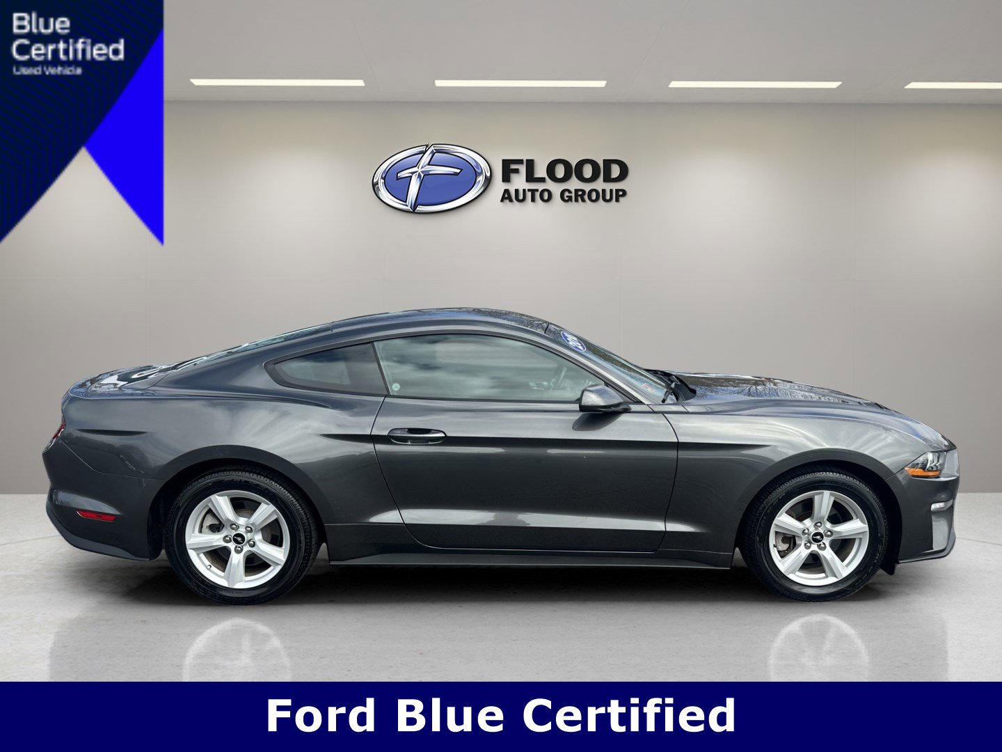 Certified 2018 Ford Mustang Coupe RWD image 4
