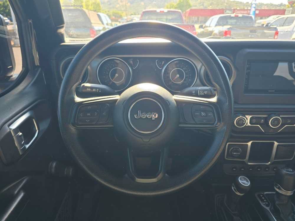 Used 2018 Jeep Wrangler Unlimited Sport AWD/4WD image 11
