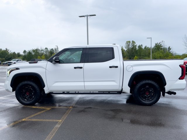 Used 2022 Toyota Tundra TRD Pro AWD/4WD image 9