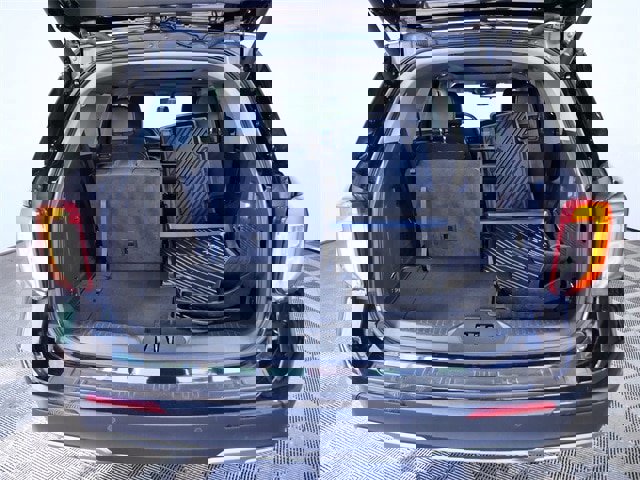 Certified 2023 Ford Explorer XLT w/ Equipment Group 202A image 10